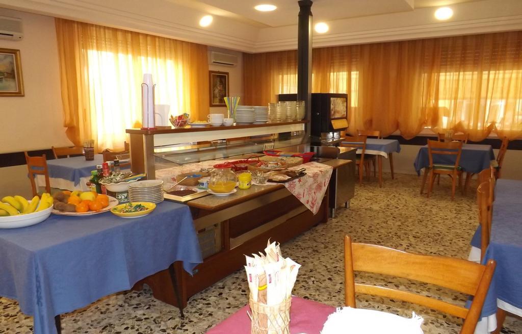 Hotel La Vela Bellaria-Igea Marina Eksteriør bilde
